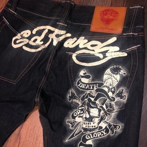 Ed Hardy Jeans From His “Love Kills Slowly” collection. Great shape size 40x32